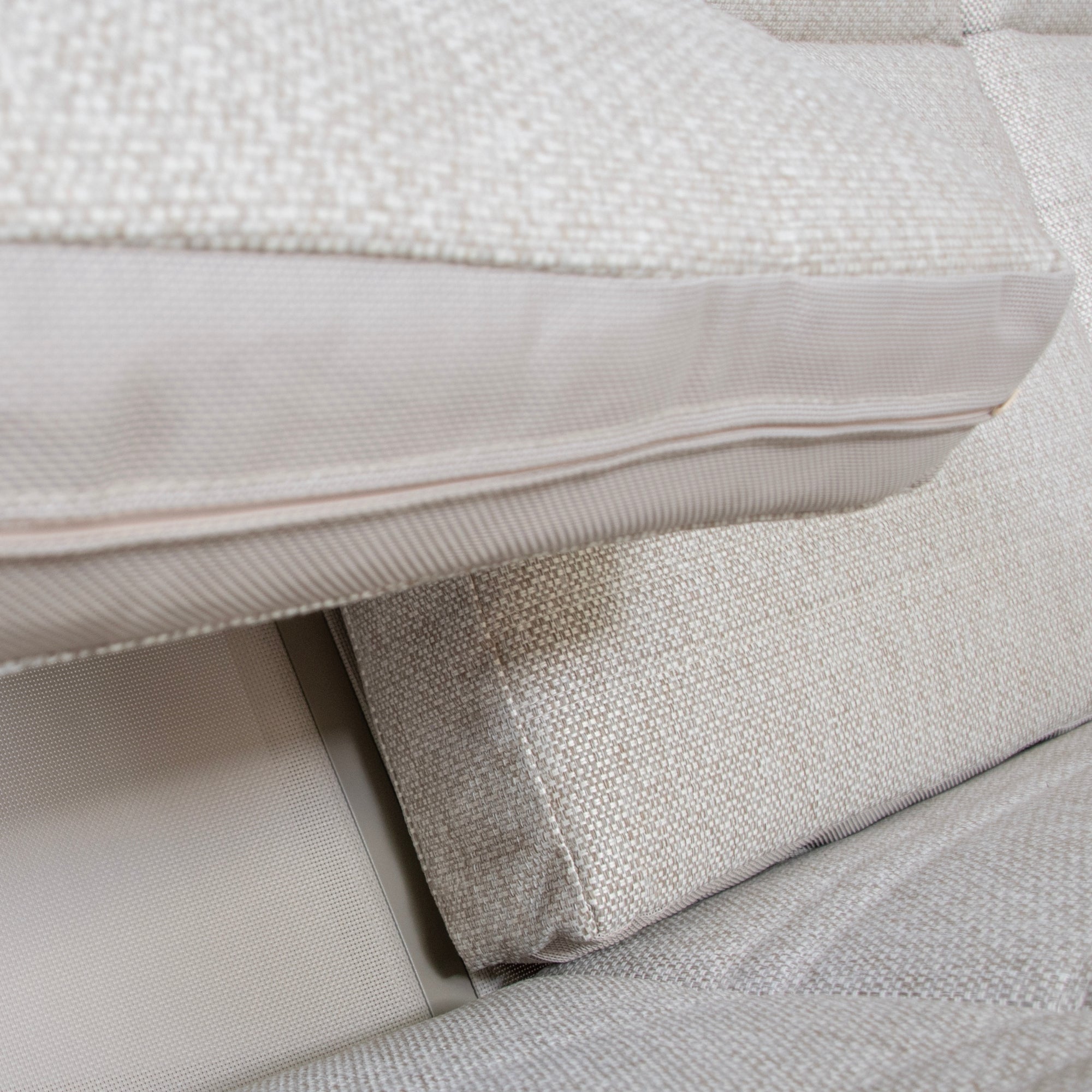 Valerie Loungeset met Verstelbare Tafel en Stoelen